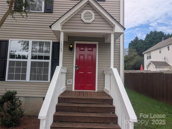 Photo - 1505 Flintwood Dr