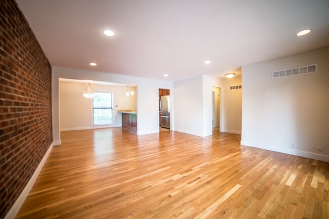Photo - 3726 Locust St Apartments Unit 7