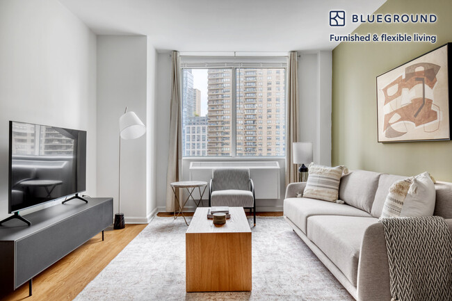 Building Photo - 180 Riverside Blvd Rental