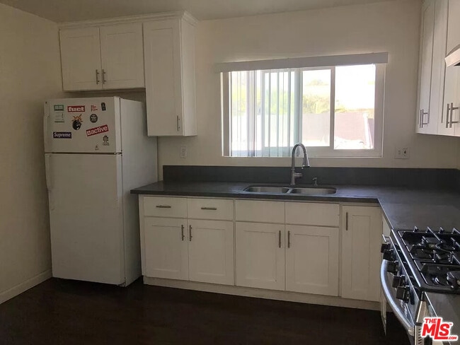 Photo - 2530 Carmona Ave Unit 3