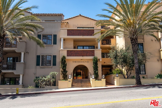 Photo - 851 N San Vicente Blvd Unit 117