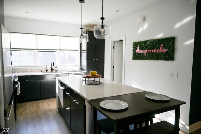 Photo - 1722 Alvord St