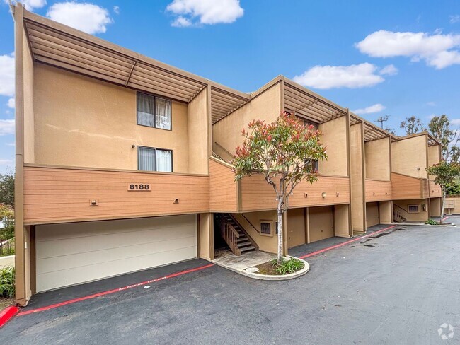 Building Photo - Charming 1BD/1BA Condo in University City ... Unit 229