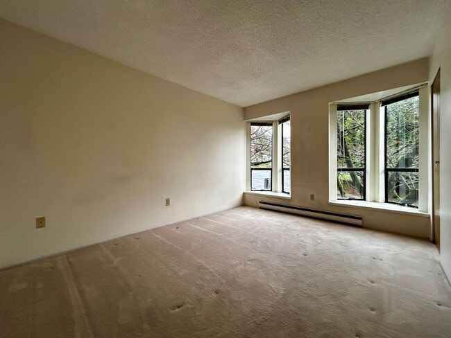 Photo - 45 4th St