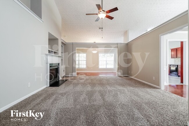 Photo - 1405 Dunton Green Way