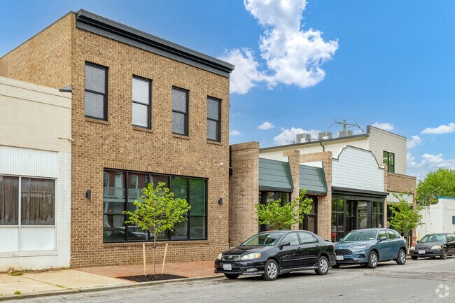 Photo - 3308 E Marshall Street