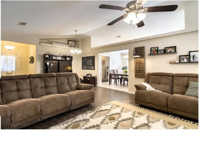 Photo - 8088 Castle Pointe Way