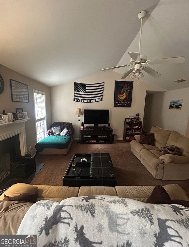 Photo - 146 Oak Meadows Dr