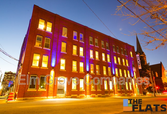 Building Photo - 235 Hanover St