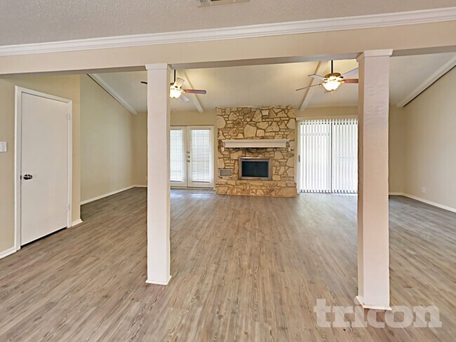 Photo - 4909 Tiffany Ln