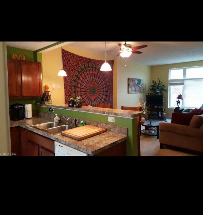 Kitchen/family room - 7309 Battery Park Blvd