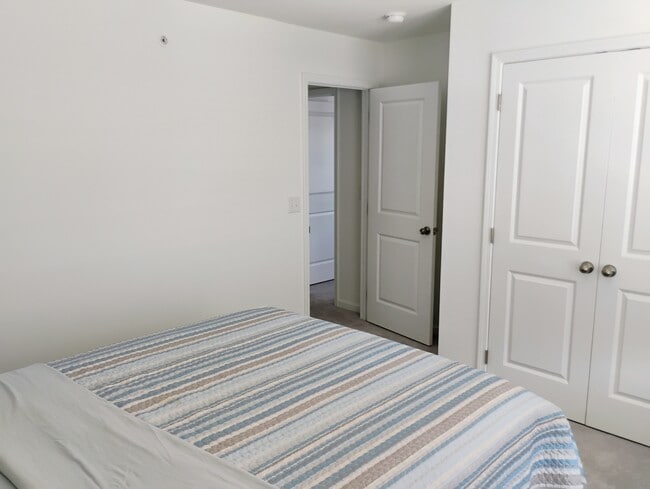 Photo - 2309 Treaty Ln Unidad A