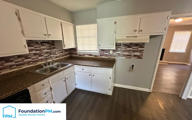 Photo - 4633 Huckleberry Cove