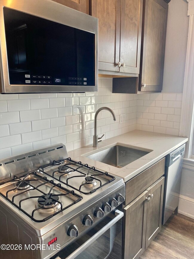 Photo - 401 Main St Unit #2