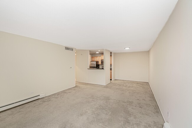 Photo - 1919 Prairie Square