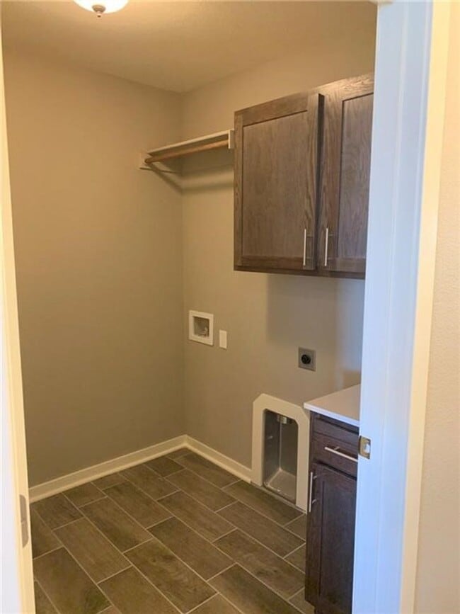 Photo - 505 W Weymouth