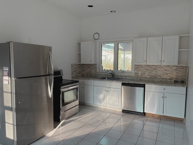 Photo - 180 Jenkins Rd