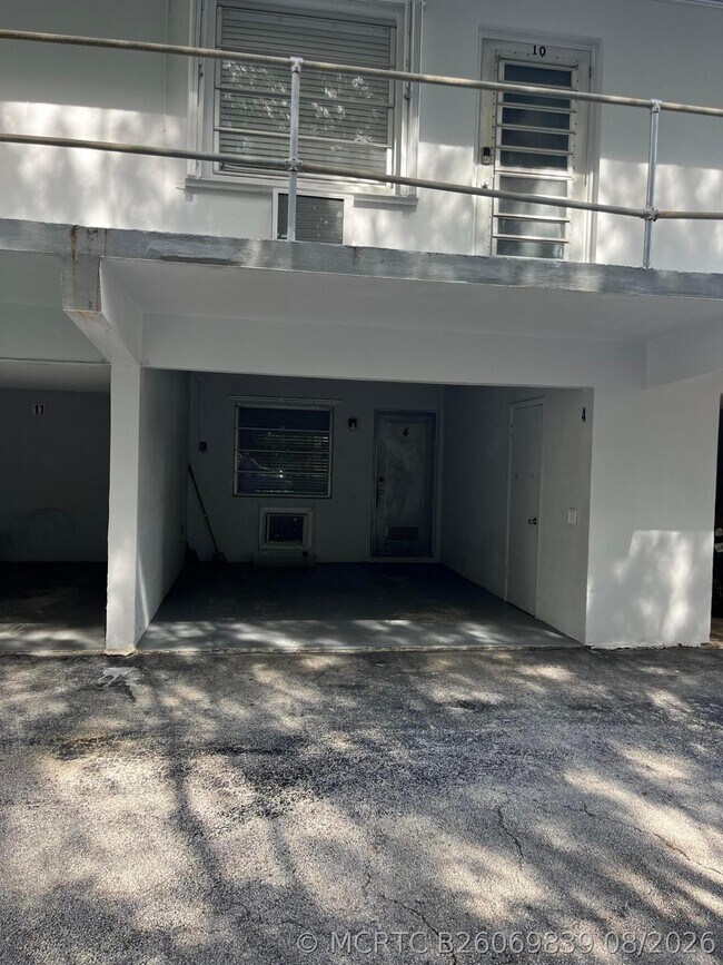 209 SE 6th St Unit 4
