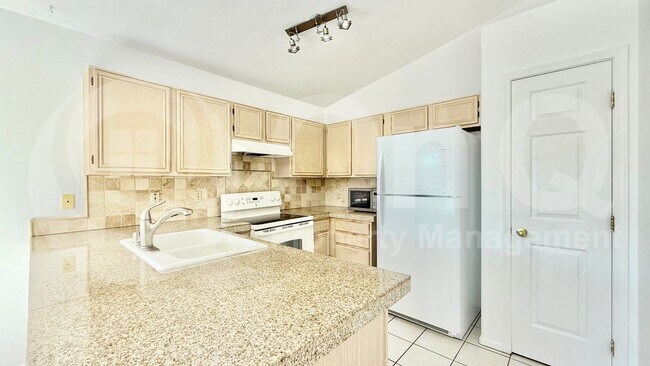 Photo - 413 N Flint St