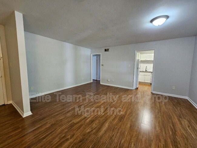 Photo - 4604 Coronado Dr Unit Apt E