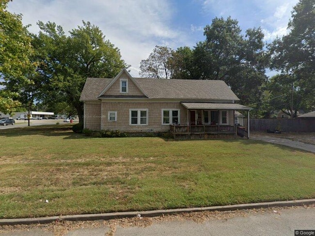 Building Photo - 308 N Miles Ave Rental