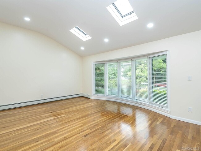 57 Sandy Hollow Rd