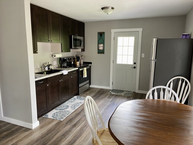 Photo - 601 Day St Unit 2