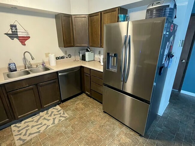 Photo - 2306 55th St