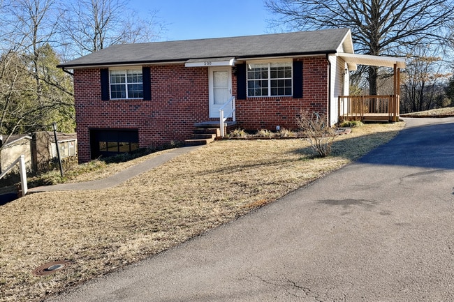 Photo - 500 Wesley Rd