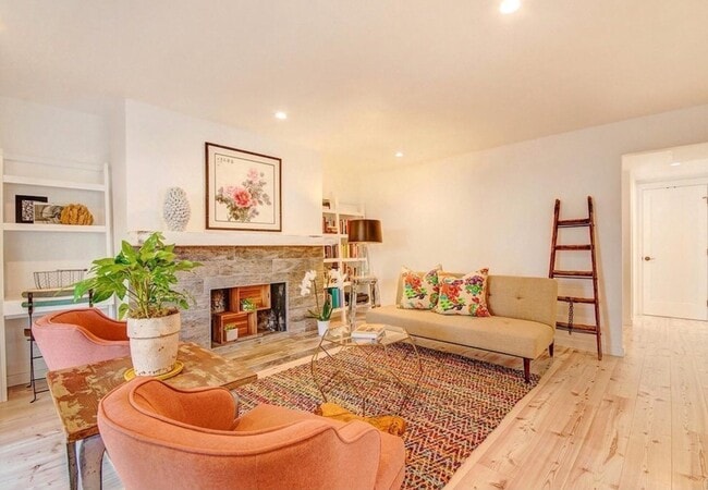 Photo - Beautiful Remodeled 2 Bedroom 2 Bath St. H...