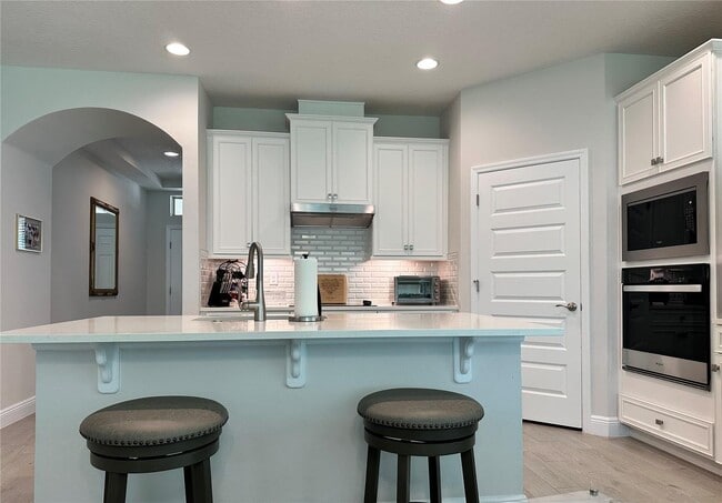 Photo - 18386 Oliver Twist Wy