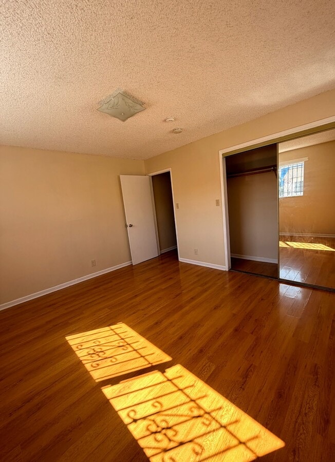 Photo - 1314-1318 W 94th St