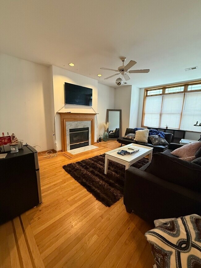 Photo - 4101 N Kenmore Ave Unit 2S