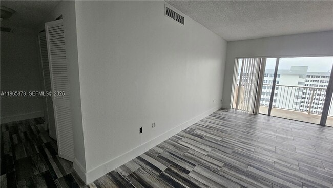 Photo - 1980 S Ocean Dr Unidad 22G