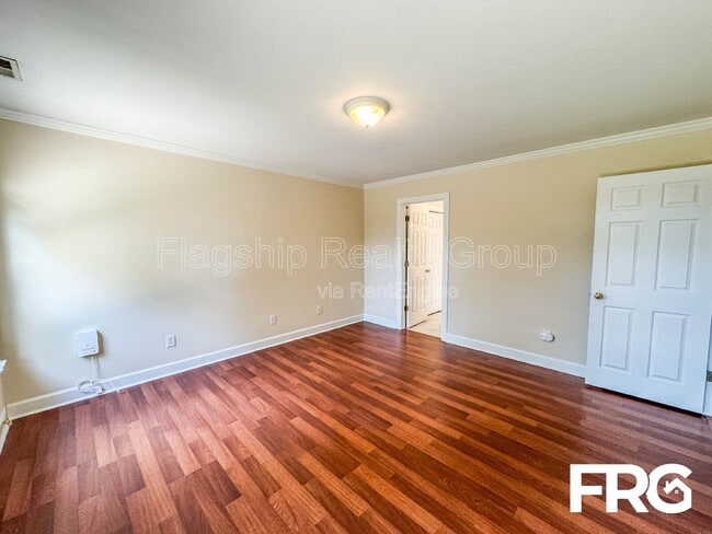 Photo - 149 Emily Dr Unit B