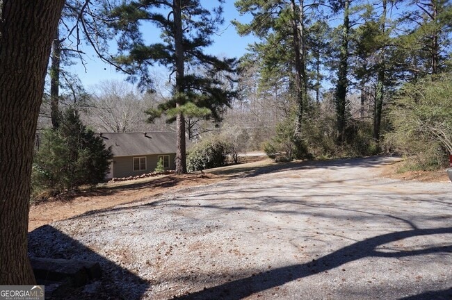 1453 S Barnett Shoals Rd