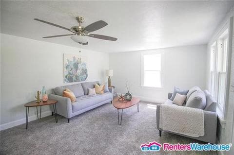 Photo - 1231 56th St