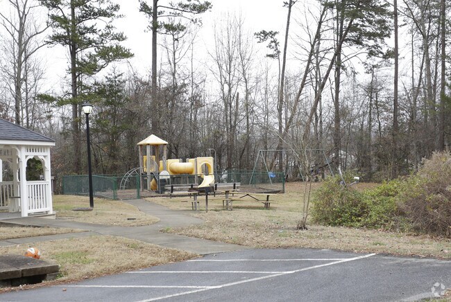Raintree Apartments
