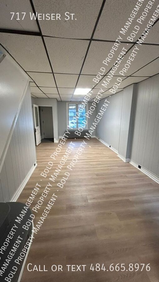 Photo - 717 Weiser St