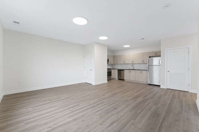 Photo - 49s Day St. - 603