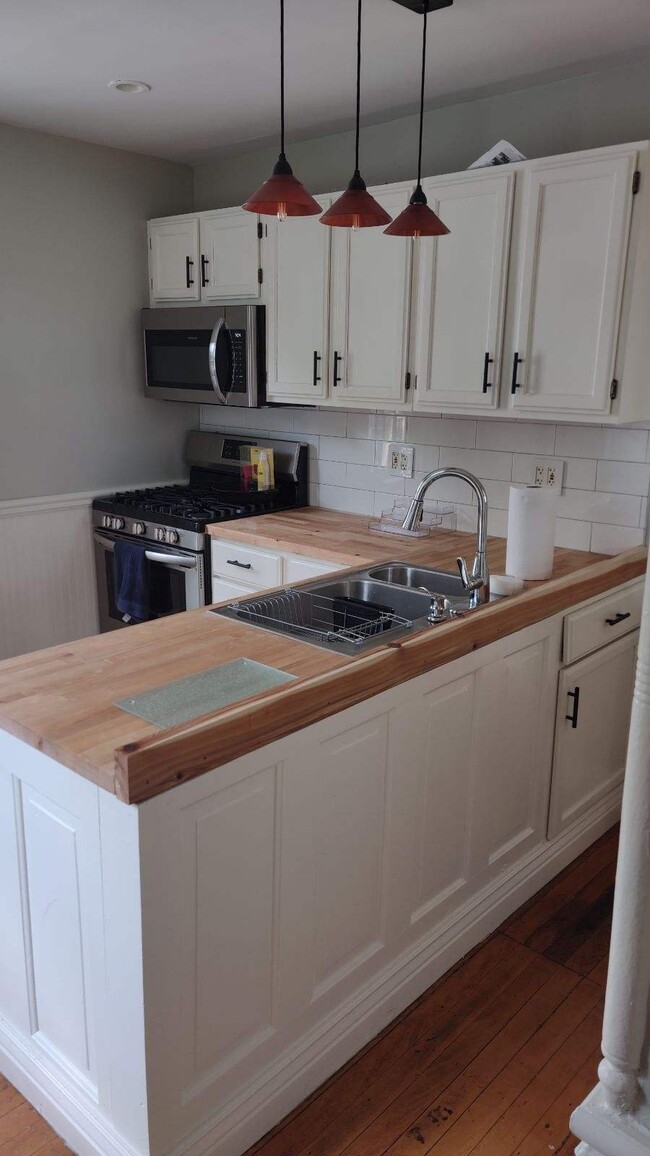 Photo - 1748 Calumet St