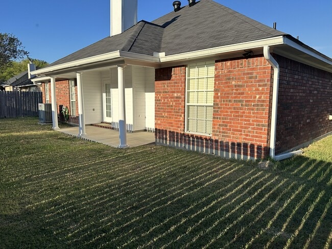 Photo - 9514 Rose Hollow Ln