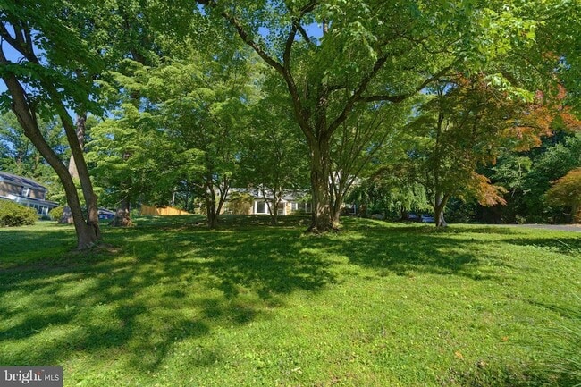 Photo - 1268 Rydal Rd
