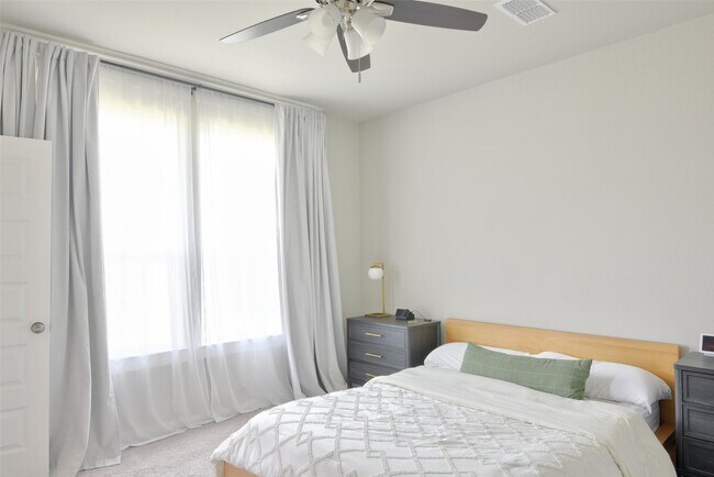 Photo - 7215 Clearwater Cv Dr