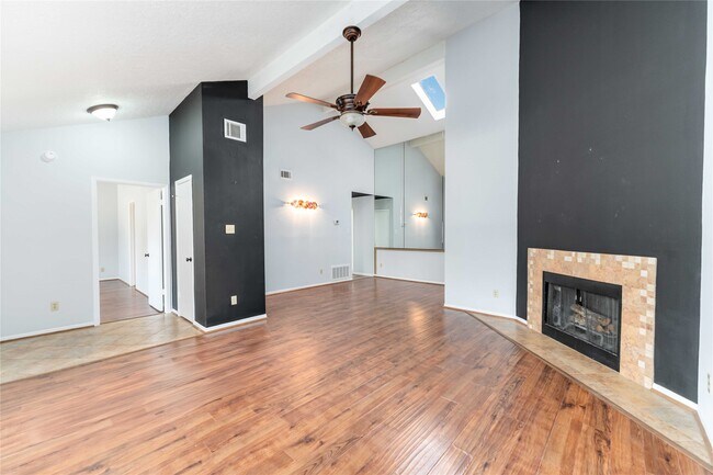 Photo - 2282 Gemini St