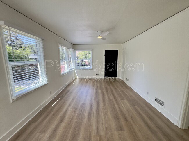 Photo - 5420 NE 13th Ave