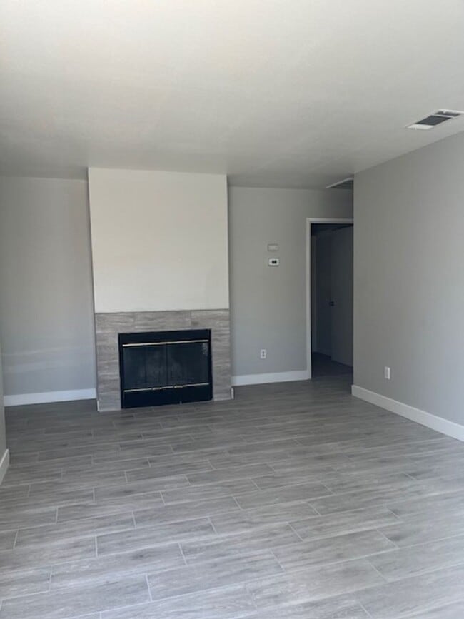Photo - 3100 Brookfield Loop Unit 3100-B