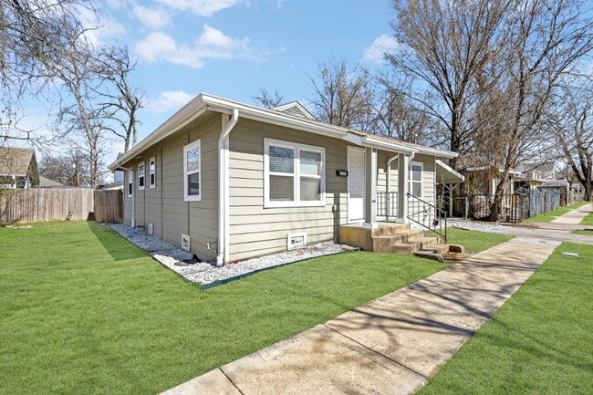 Photo - 1731 Morris St