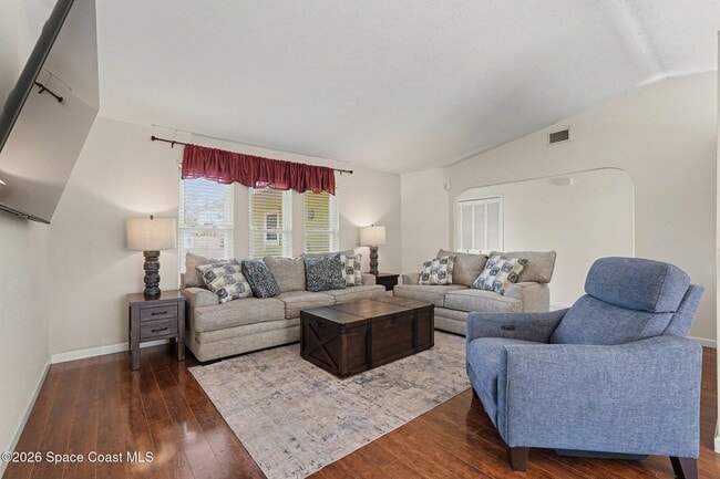 Photo - 1820 Zaminder St NW