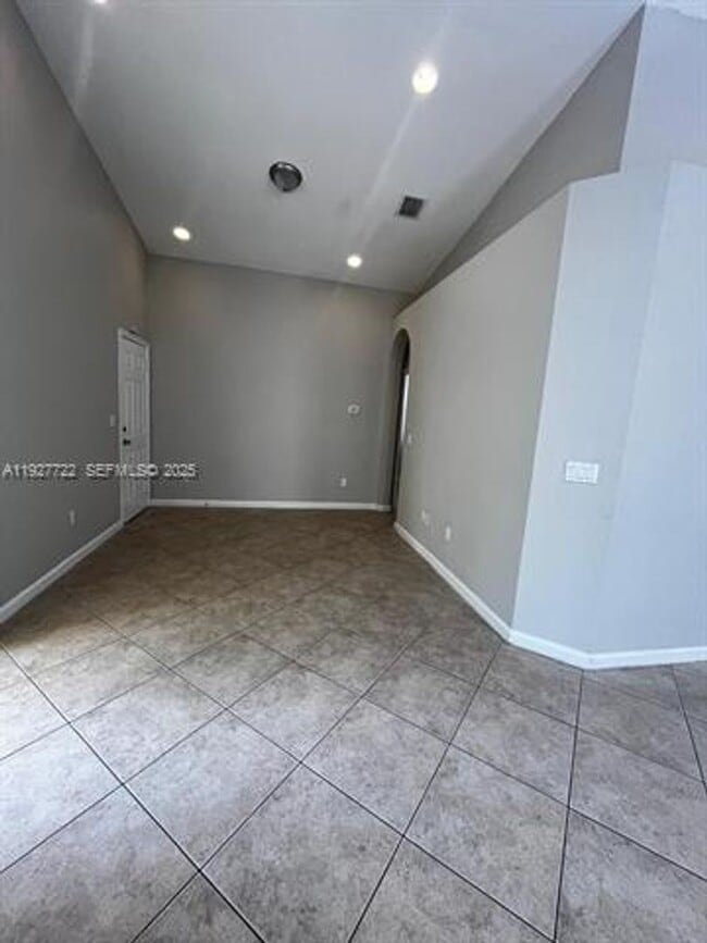 Photo - 2219 Portofino Ave